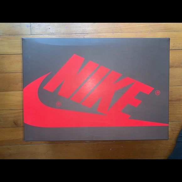 DS Travis Scott X Jordan Retro 1 High - Picture 2 of 8